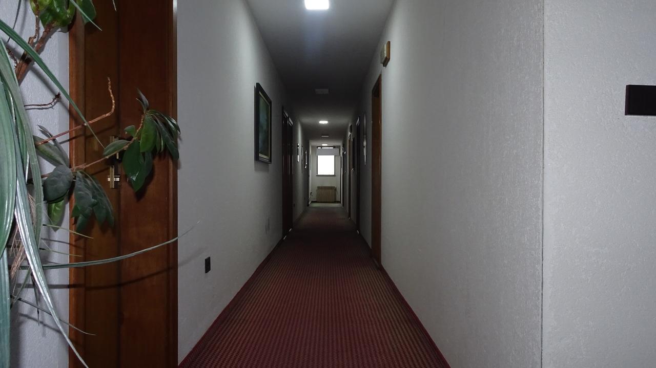 Отель Business Club Slatina  Экстерьер фото